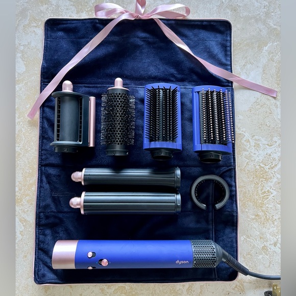 Dyson Airwrap Special Edition Blue Blush- BRAND NEW in box! - Picture 3 of 6